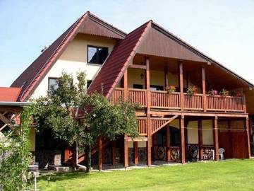 Gîte pour 3 personnes, avec jardin à Prievidza