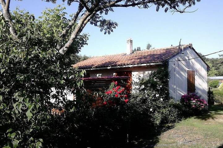 Alquiler Casita 4 Kms Del Océano (Alojamiento turístico amueblado 1 *) in Naujac-sur-Mer, Parque natural regional del Médoc