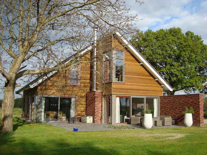 Cottage pour 6 personnes, avec jardin ainsi que terrasse et sauna, animaux acceptés dans Ljutomer