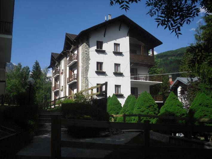 Bed and breakfast per 3 persone, con terrazza e panorama nonché giardino - 1