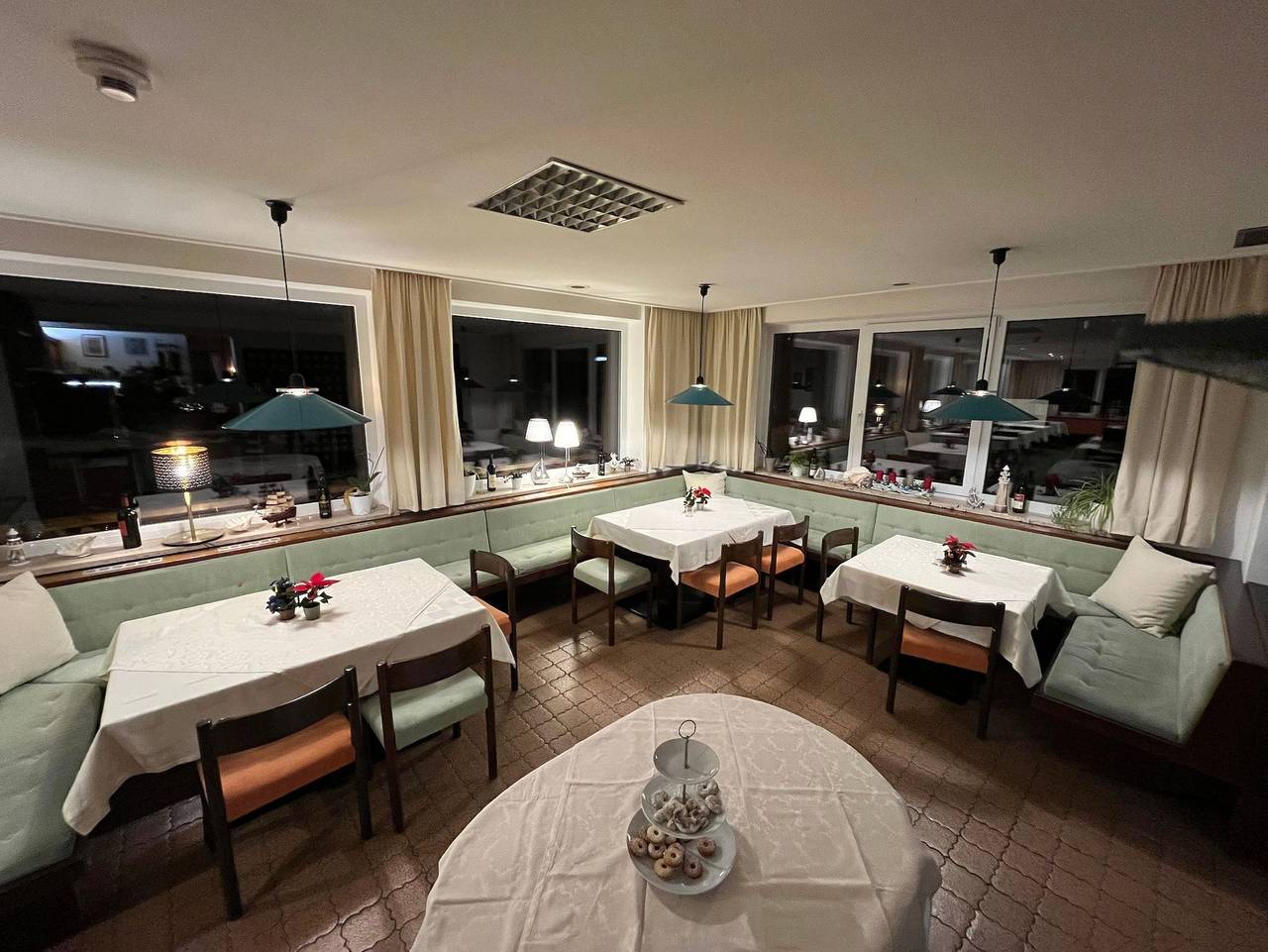 Pension Alpina - Zimmer 18 / 3Bett ohne Balkon in Obsteig, Tiroler Oberland