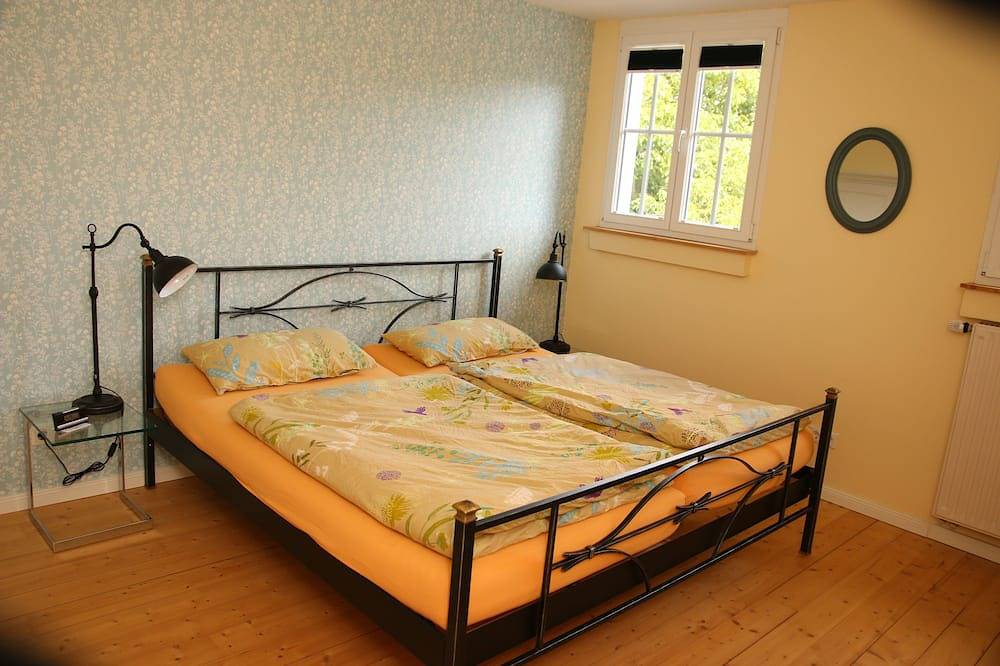 Ganze Wohnung, Landlust mit besonderem Ambiente direkt neben dem Schloss Ringenberg in Hamminkeln, Niederrhein