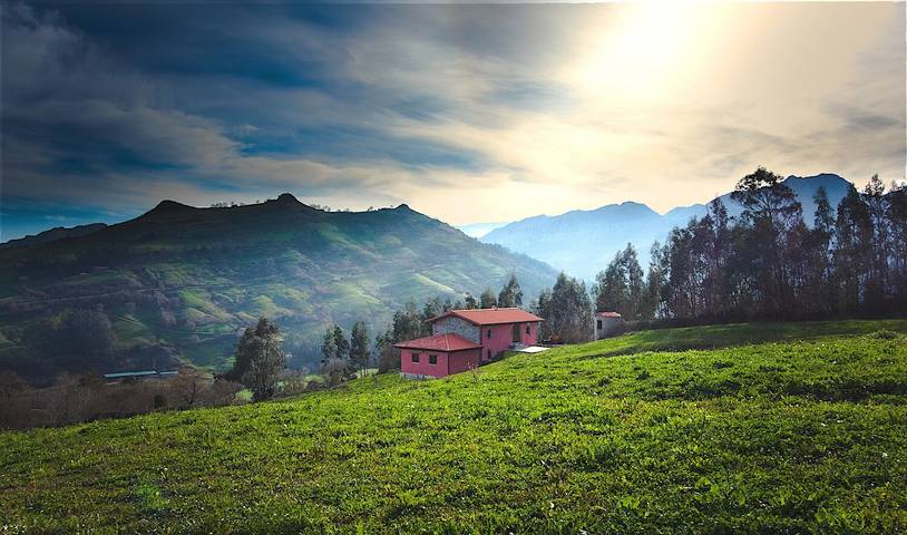 Casa rural para 12 personas, con Jardín en Valles Pasiegos