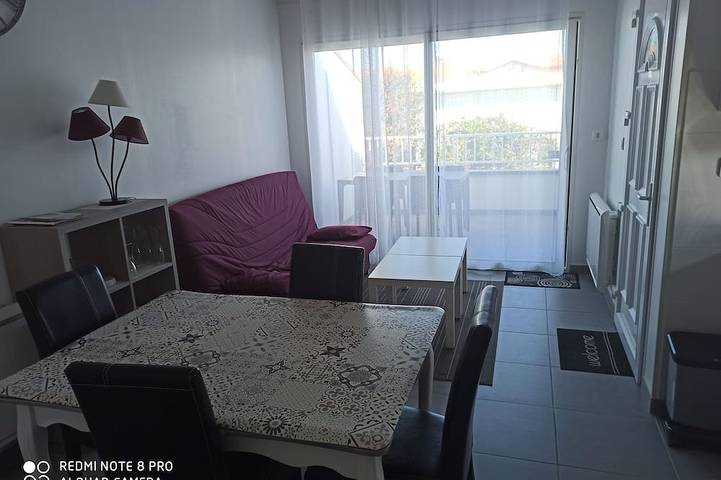 Apartamento entero, Charming 2-star apartment 200 m from the beach and shops in Biscarrosse Plage, Biscarrosse