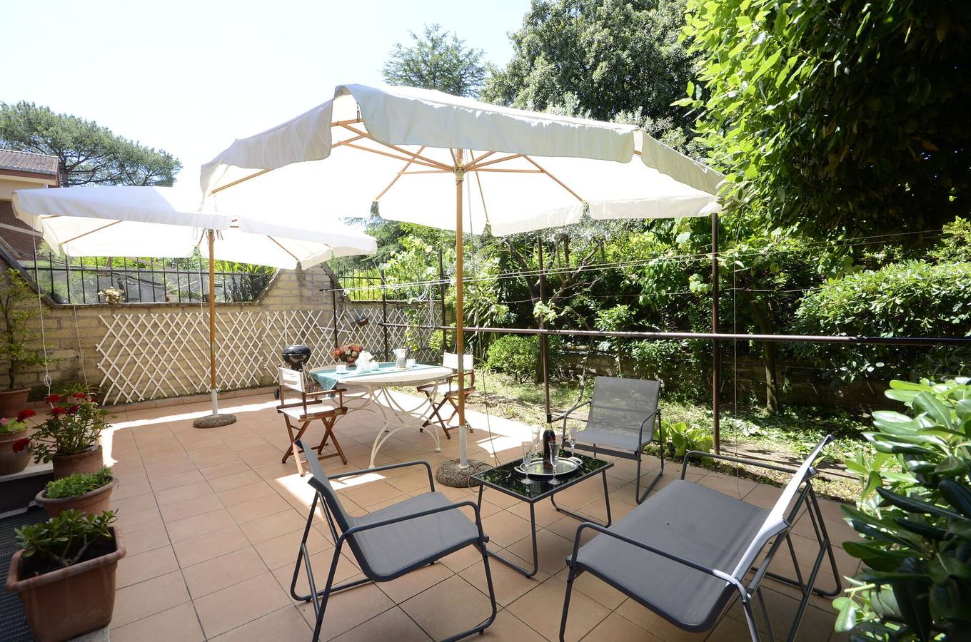 Villa voor 8 personen met terras in Casal Morena, Rome