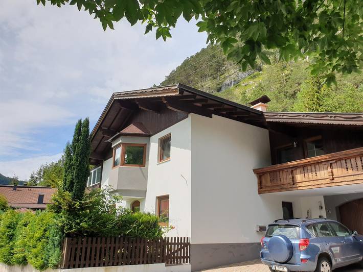 Ferienwohnung für 6 Personen, mit Terrasse und Garten - 1