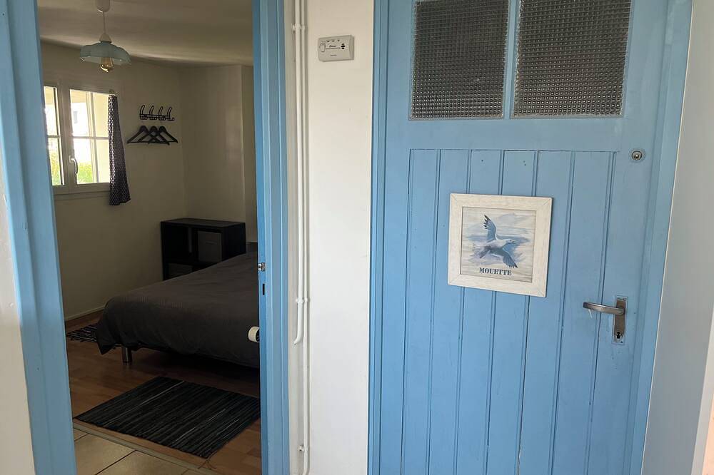 Entire apartment, Studio Pennarbed&Breakfast in Plozévet, Côte de Cornouaille