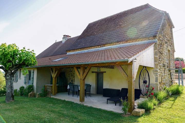 Gîte pour 4 personnes, avec jardin et terrasse dans Massif central - 4