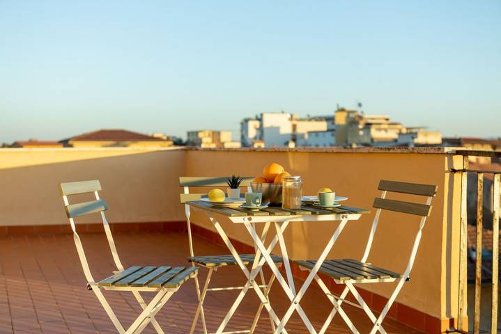 Ganze Wohnung, Ferienwohnung für 6 Personen mit Balkon/Terrasse in Pisa, Italienische Riviera