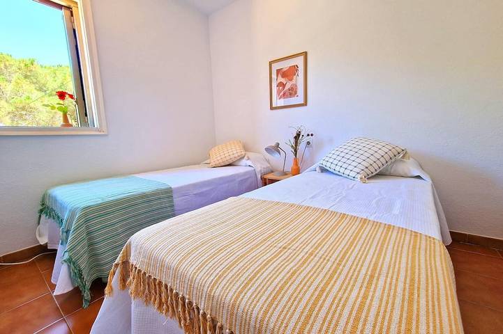Villa pour 6 personnes, avec jardin ainsi que balcon et piscine à Sant Feliu de Guíxols - 4