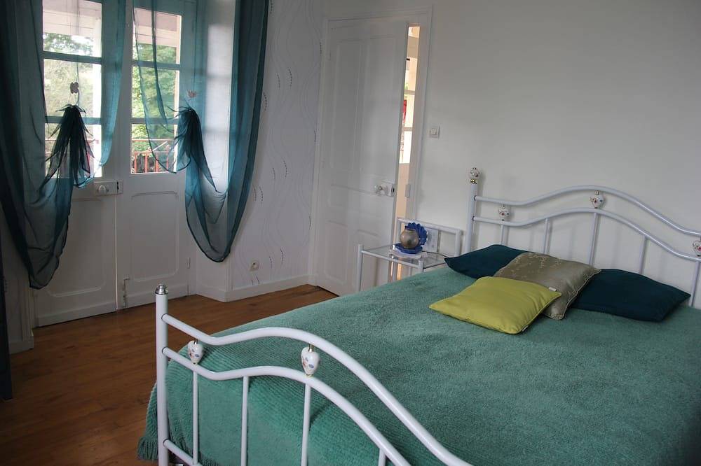 House in Thenon, Périgord Noir