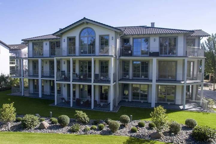 Villa für 4 Personen, mit Balkon