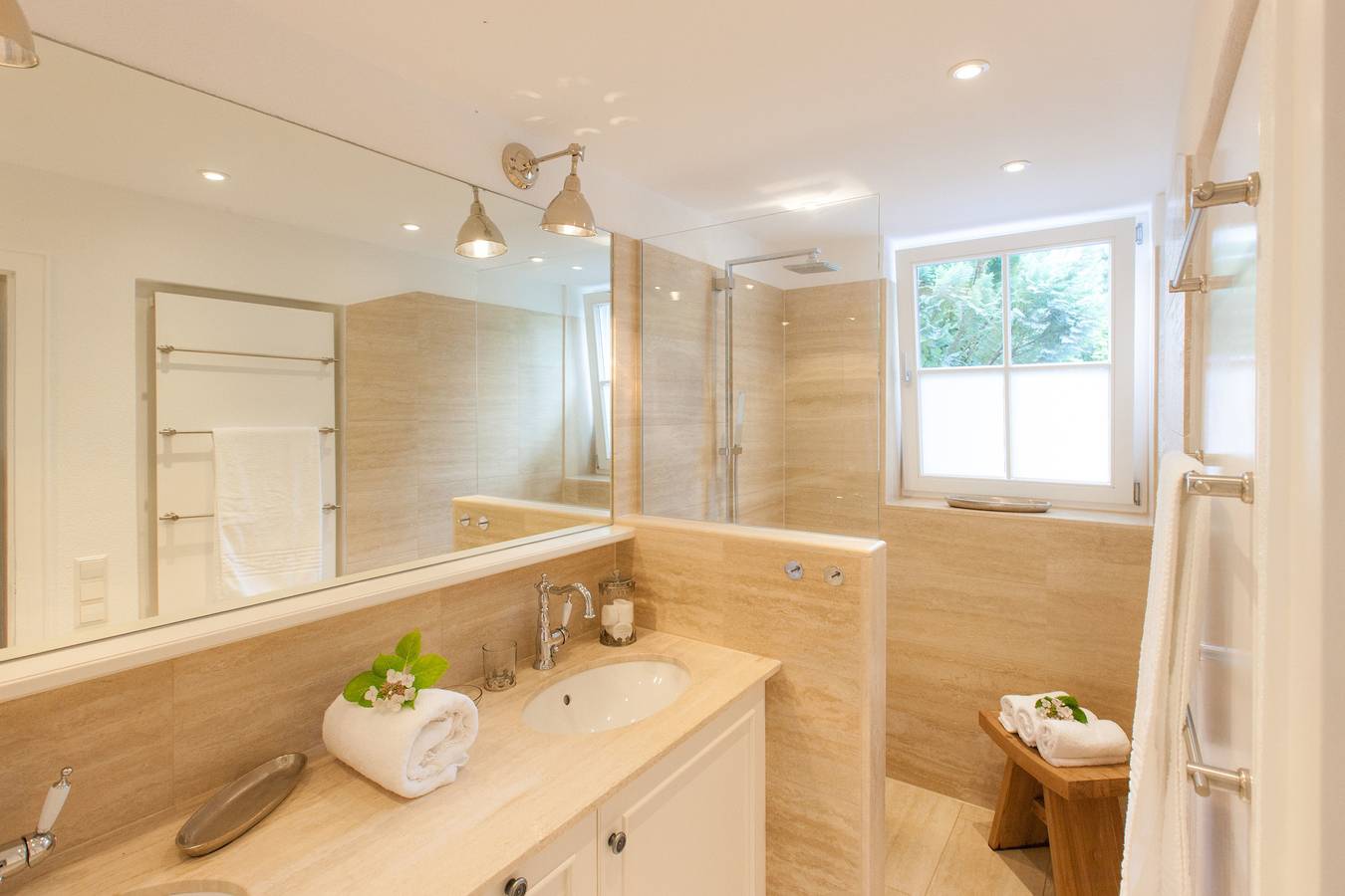 Ganze Ferienwohnung, Haus See-und Säntisblick "Eg" in Friedrichshafen, Region Bodensee-Oberschwaben