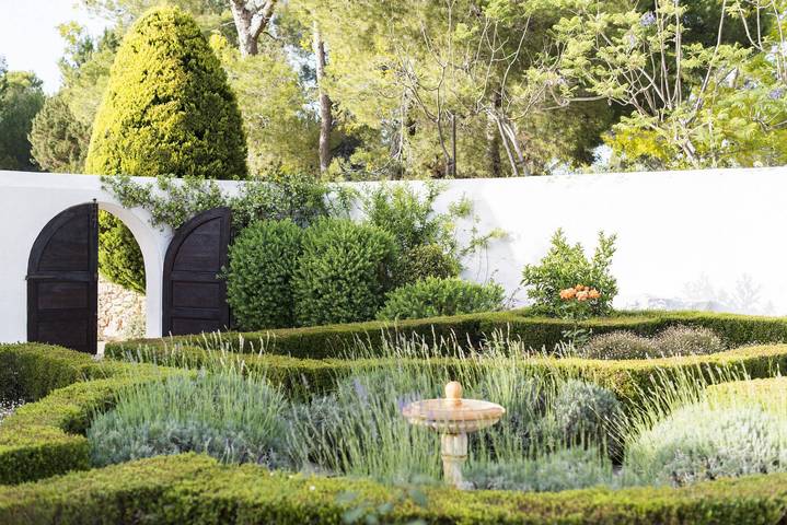 Chalet para 12 personas, con balcón además de vistas al mar y jardín en Ibiza - 3