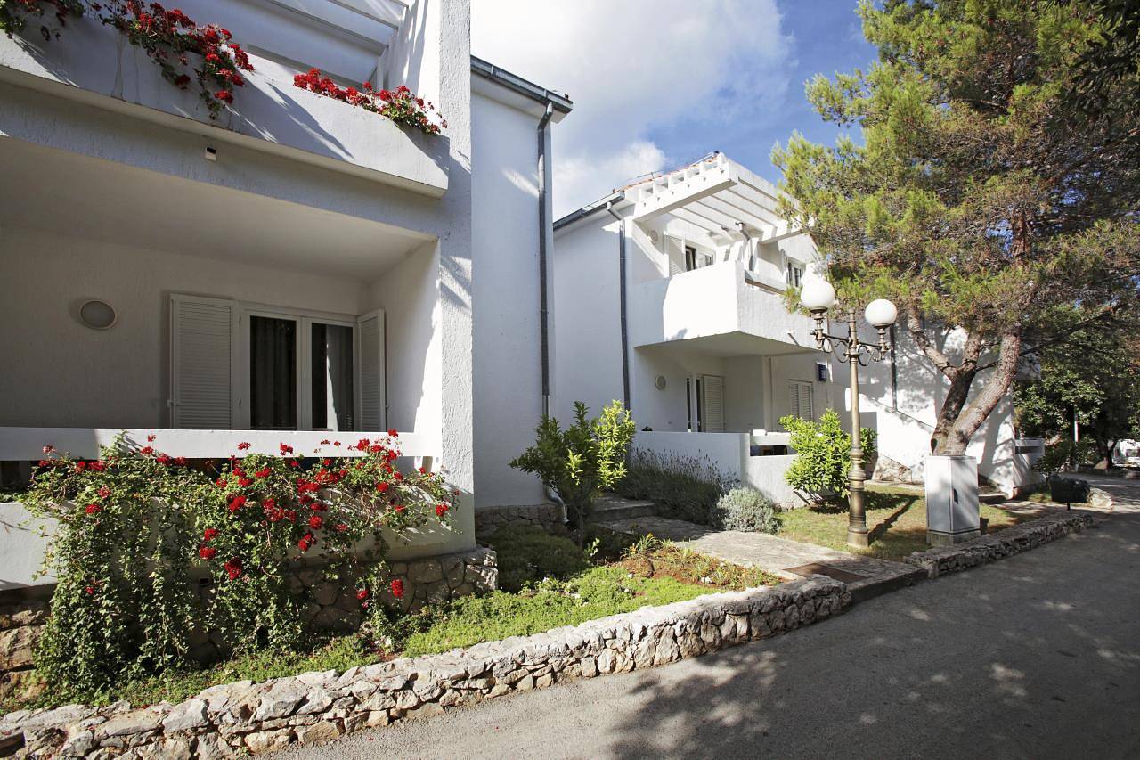 Entire apartment, Holiday apartment for 4 people with balcony in Sibenik, Šibenik-Knin