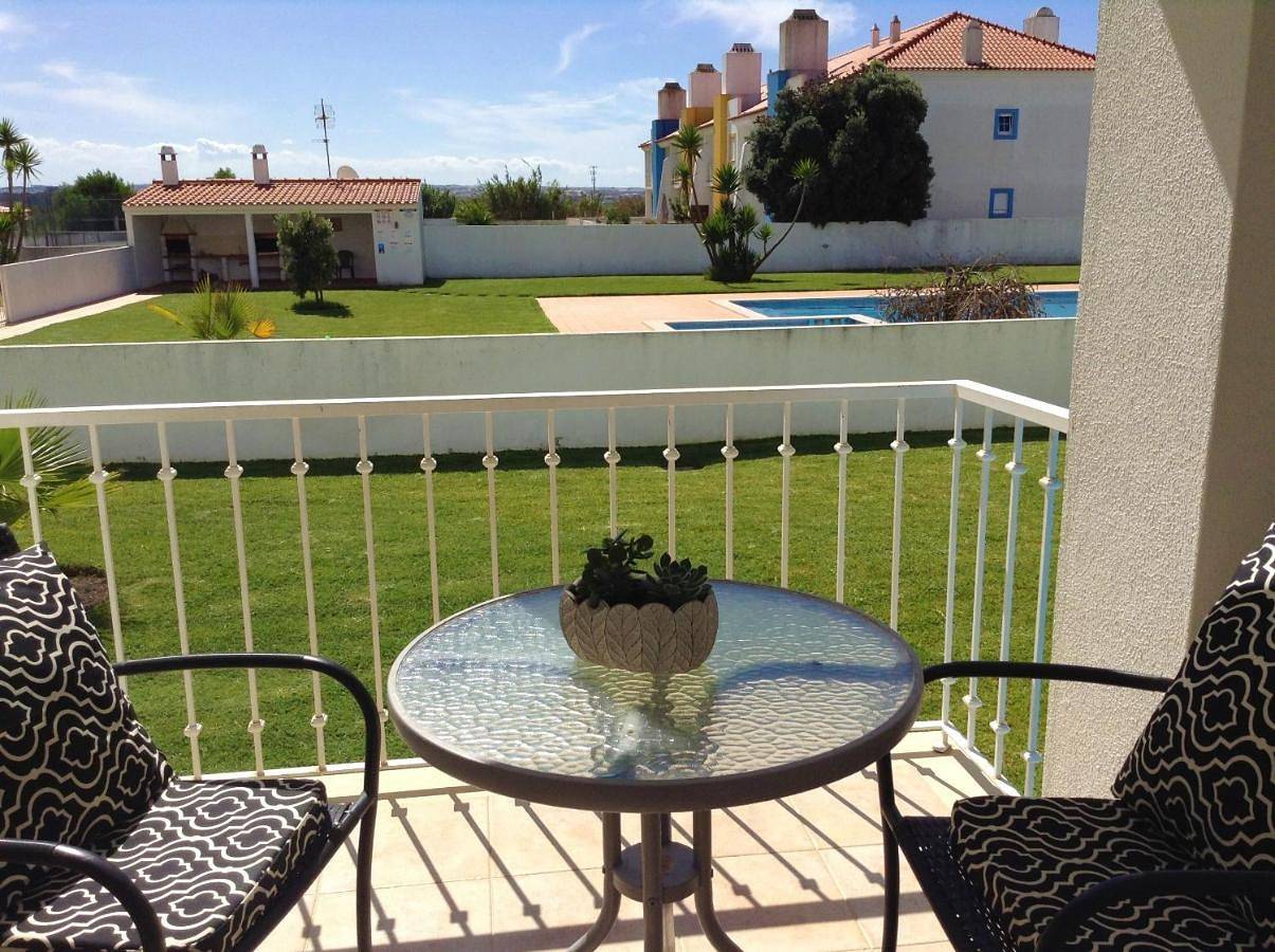 Apartamento inteiro, One-Bedroom Apartment in Baleal, Leiria distrito