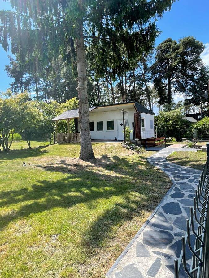 Bungalow für 4 Personen, mit Terrasse und Garten
