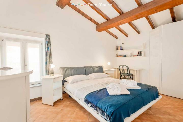 Ganze Wohnung, Ferienwohnung für 4 Personen mit Garten in San Terenzo, Lerici Gemeinde