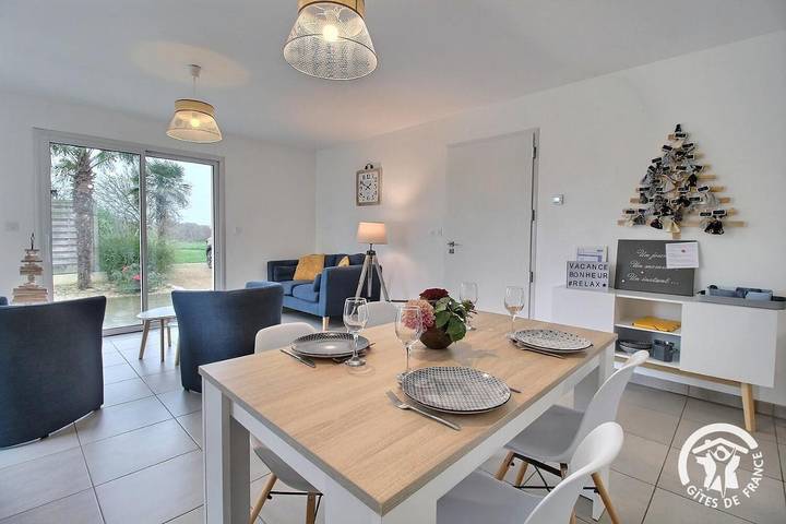 Location de vacances pour 4 personnes, avec jardin et terrasse à Pléguien - 4