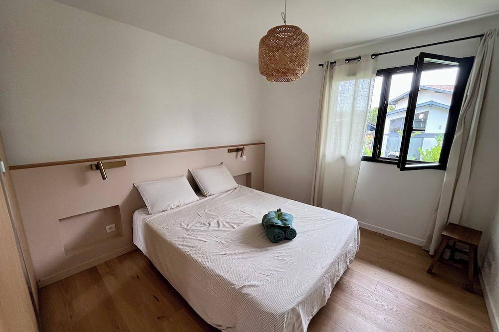 Biarritz (5min): Maison au calme entre mer&montagnes avec piscine - 8 couchages in Bassussarry, Région de Bayonne