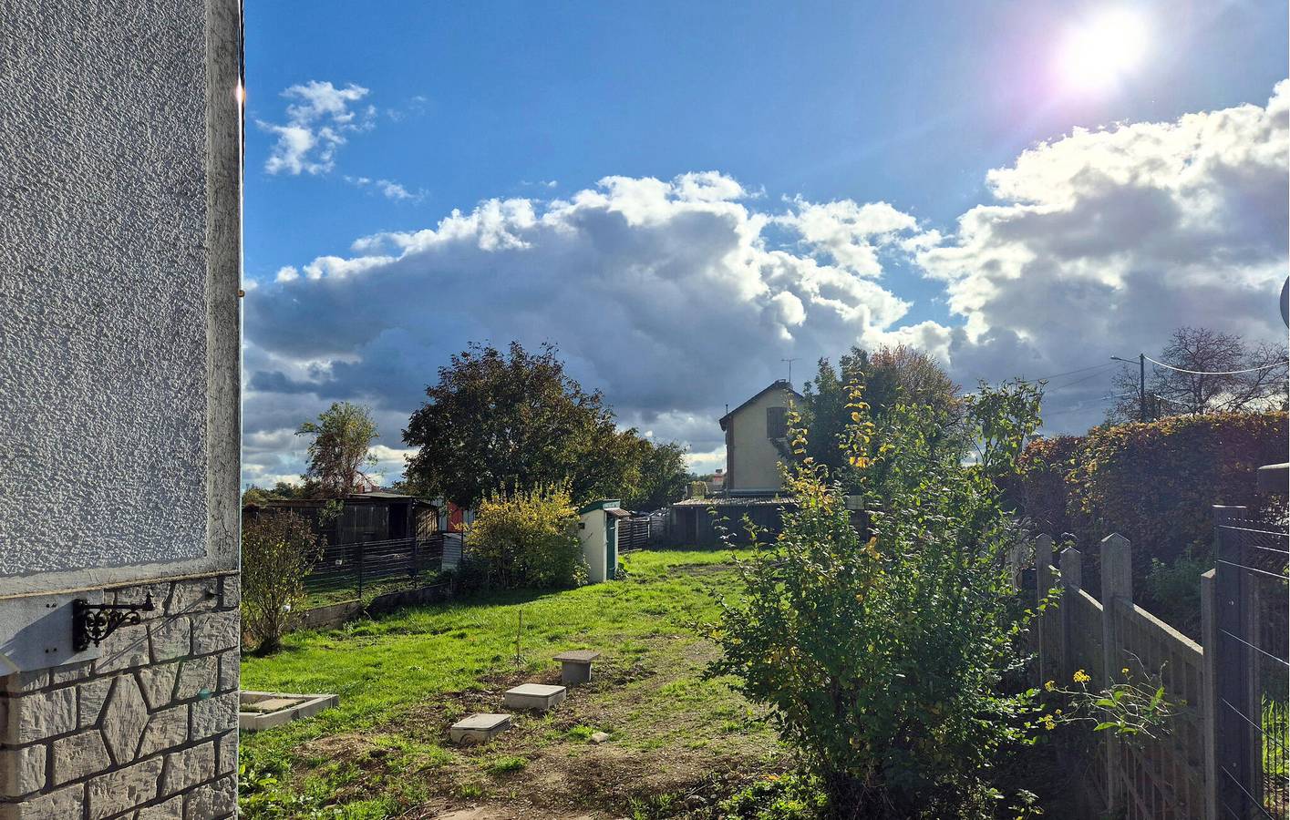 Cozy Garden Apartment with WiFi and Parking in Haute-Marne