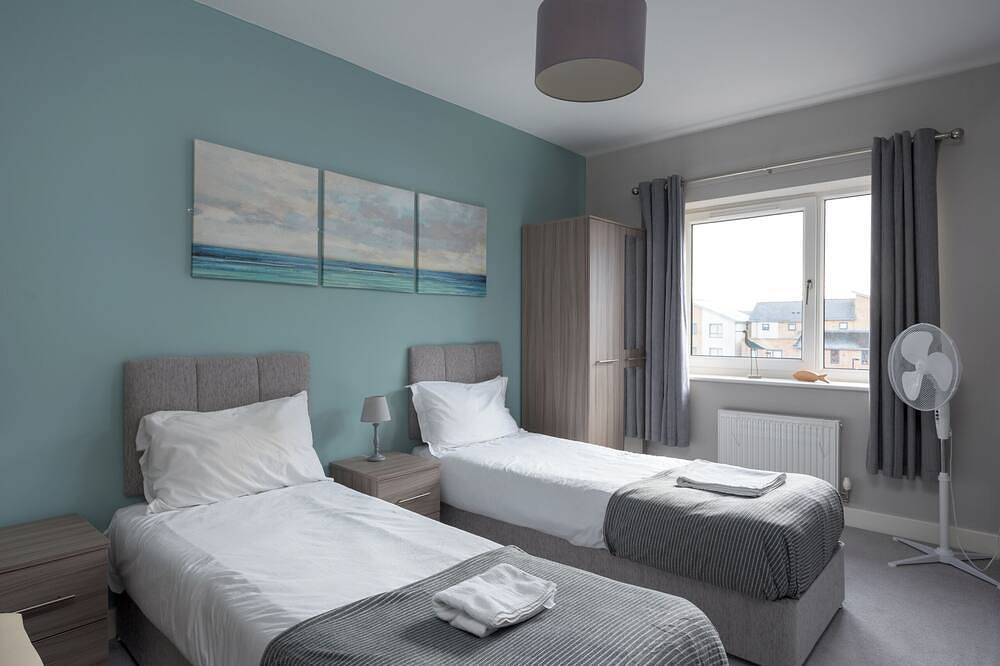 Ashland House - close to Stadium and Shopping Centre in Milton Keynes, Südostengland