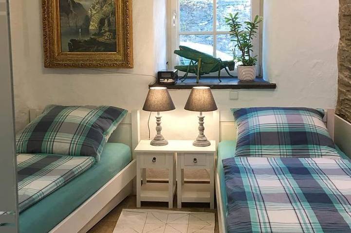 Hütte für 2 Personen, mit Balkon in der Eifel - 3