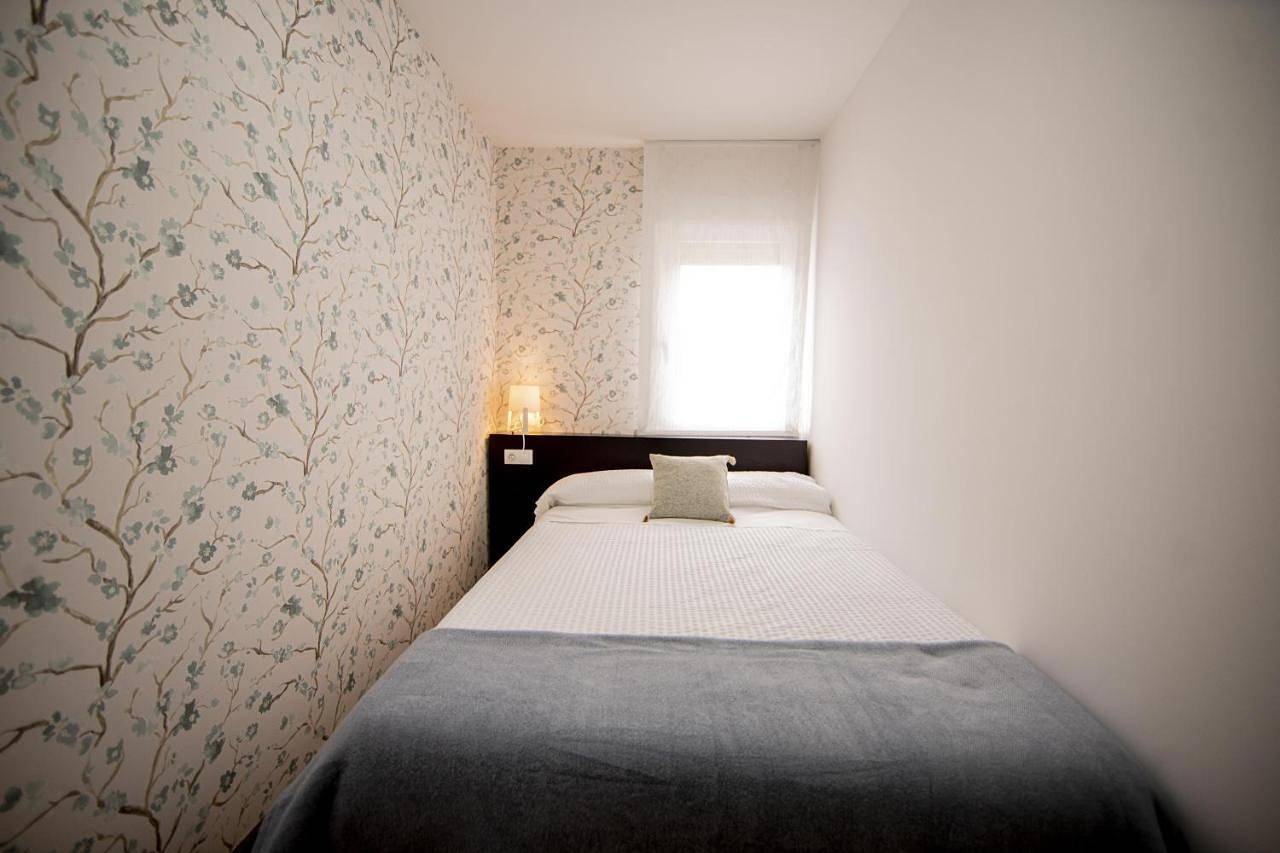 Twin Room with Shared Bathroom in O Pedrouzo, O Pino