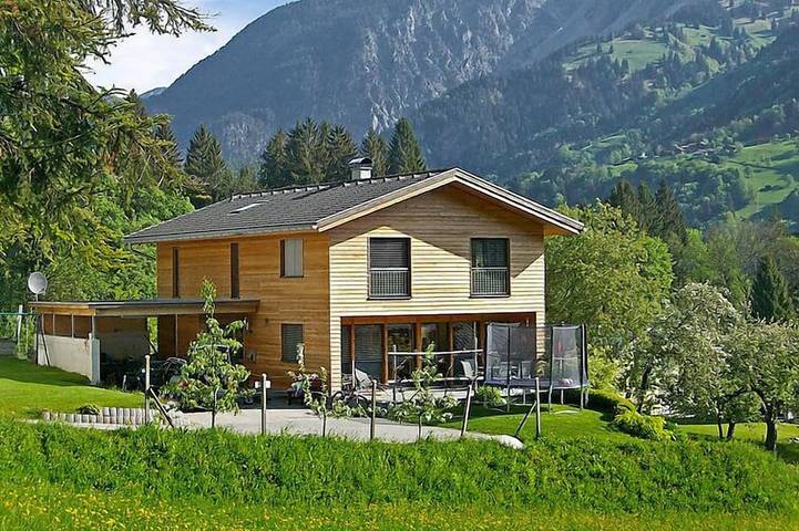 Ferienwohnung für 4 Personen, mit Terrasse und Garten in Vandans
