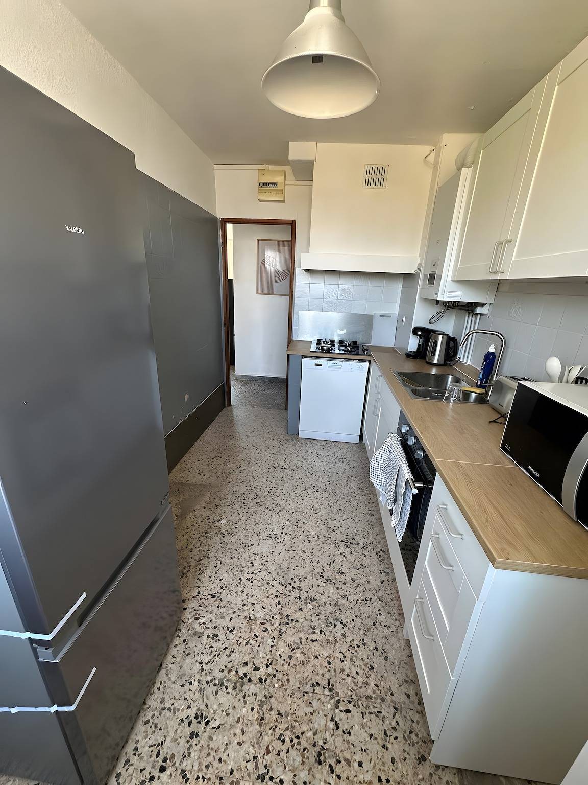Appartement entier, Appartement « Grand 8 Couchages » avec vue mer, balcon et Wi-Fi in Marseille, Région de Marseille