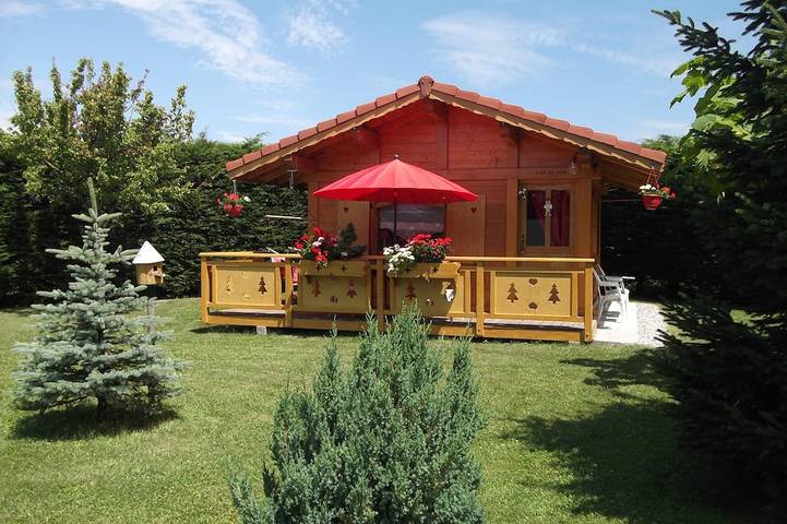 Gîte pour 2 personnes, avec Balcon et Jardin à Larringes
