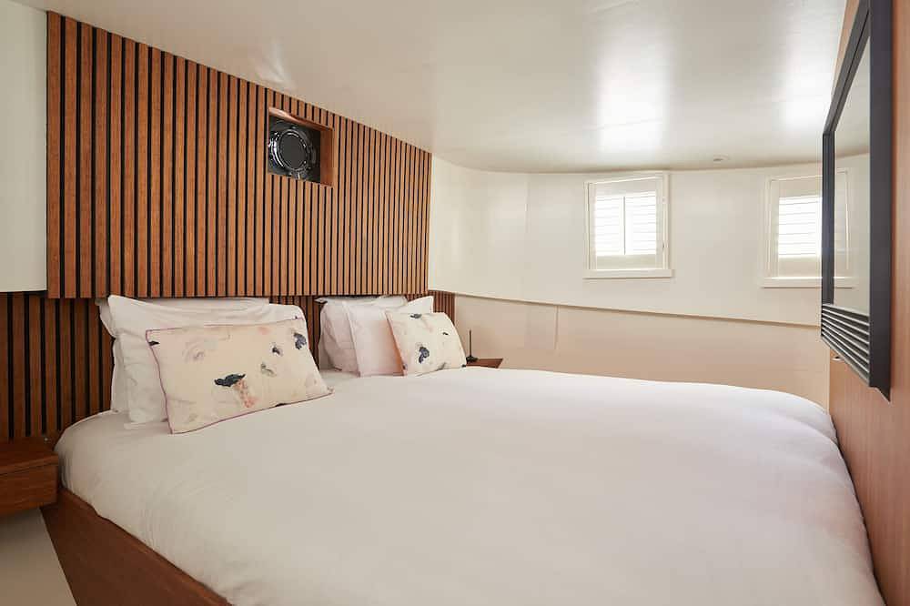 Luxe 3Br woonboot van 110m² in Amsterdam Centrum! in Nederlandse kust