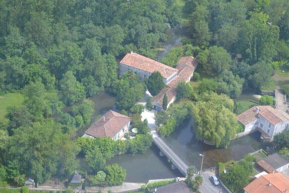 Maison De Vacances pour 6 Personnes dans Pons, Région de Jonzac