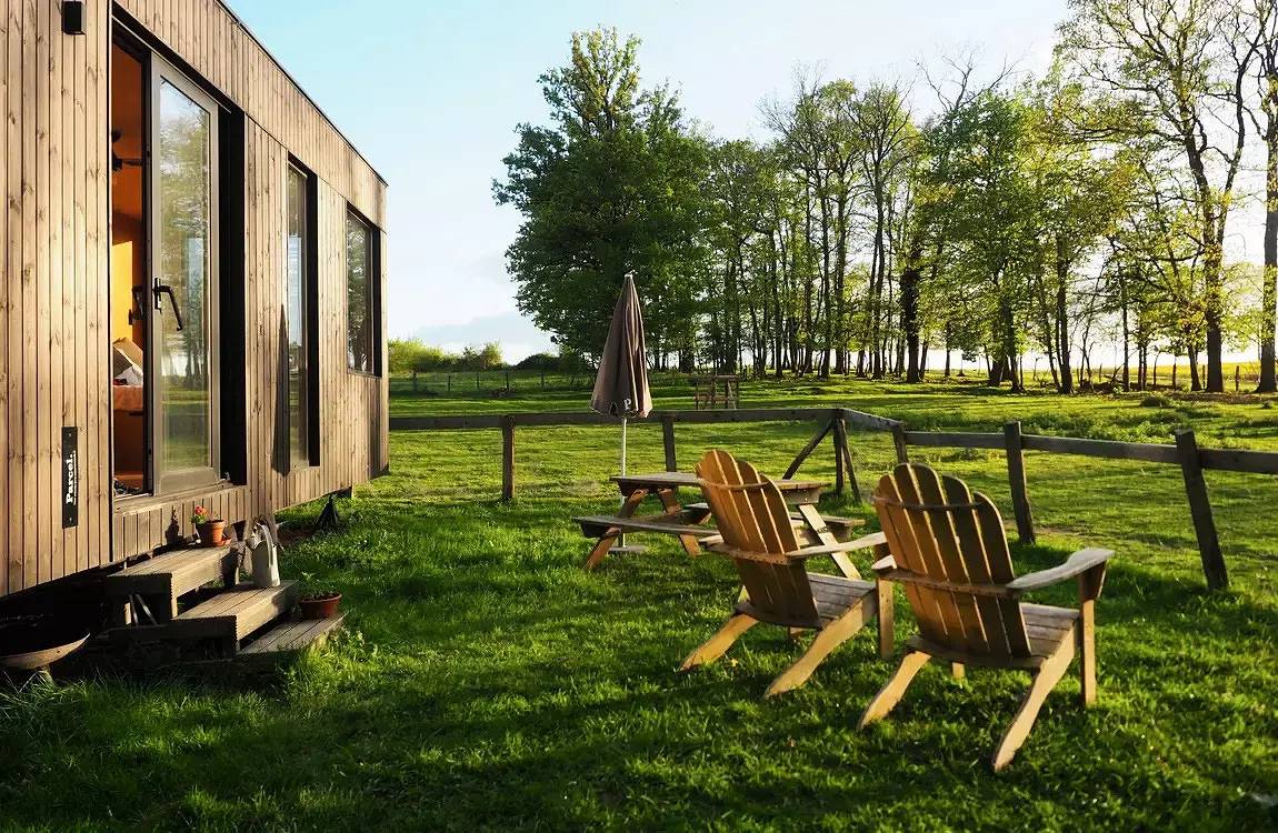 Ganze Wohnung, Kleines Haus umgeben von Tieren im Jura in Les Hays, Jura