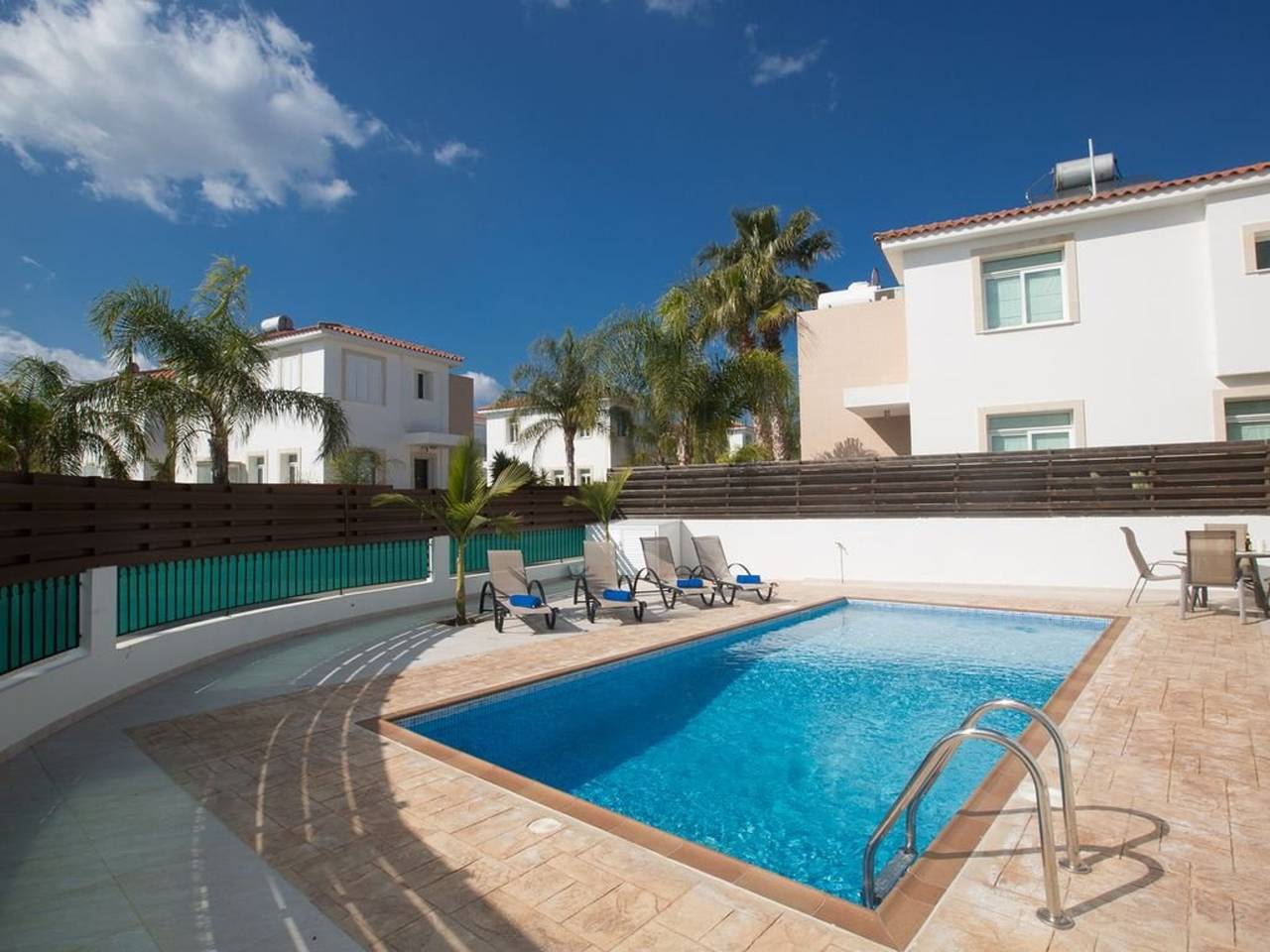 Villa Mesogi, Modern 3Bdr Protaras Villa, Close to Fig Tree Bay Beach in Protaras, South Cyprus