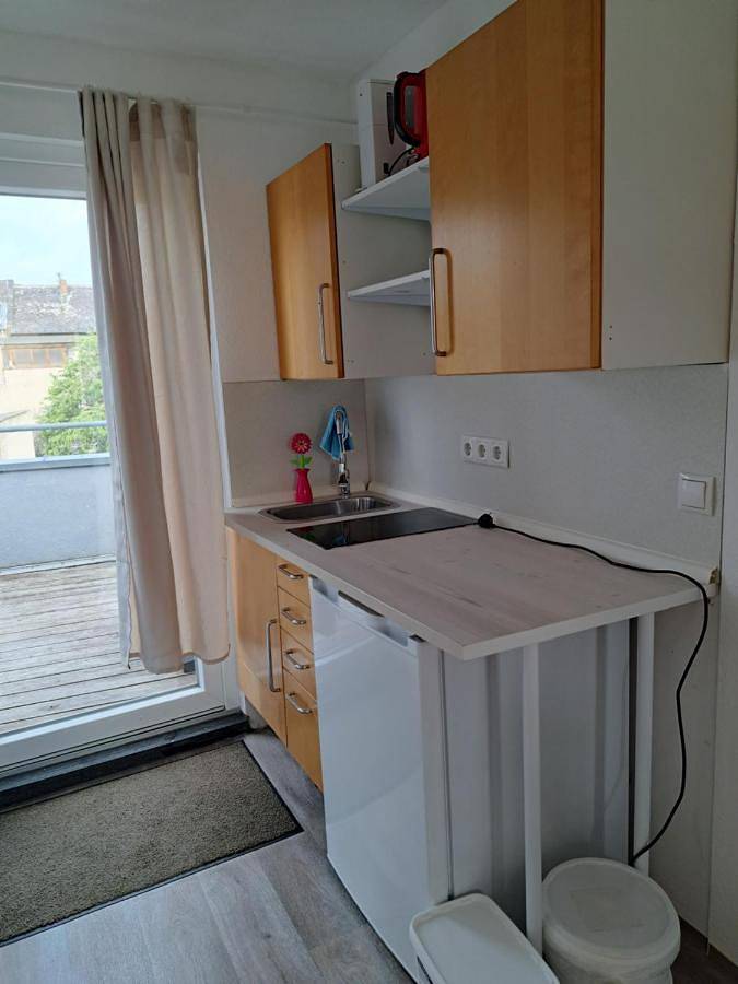 Ferienwohnung für 2 Personen, mit Balkon und Terrasse sowie Ausblick in Ettringen - 3
