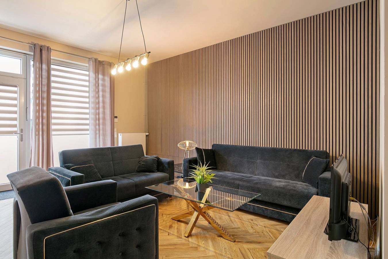Ferienwohnung in einem Hotel "Hotel Zur Panke Wohnung 5" mit Gemeinschaftsterrasse und Wlan in Zepernick, Panketal