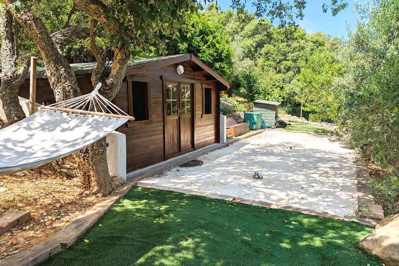 Ganze Wohnung, Ferienwohnung für 3 Personen mit Terrasse in Carqueiranne, Mittelmeerküste (Frankreich)