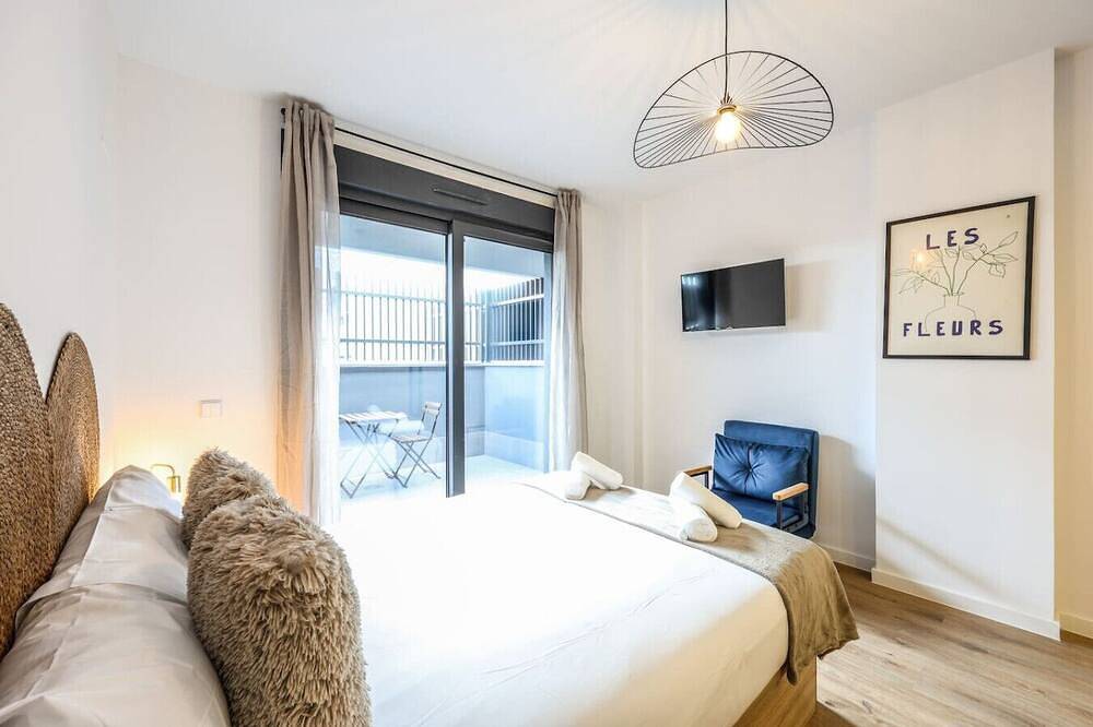 Apartamento entero, Elegant Studio with Private Terrace by Rentitup in San Sebastián de los Reyes, Provincia de Madrid