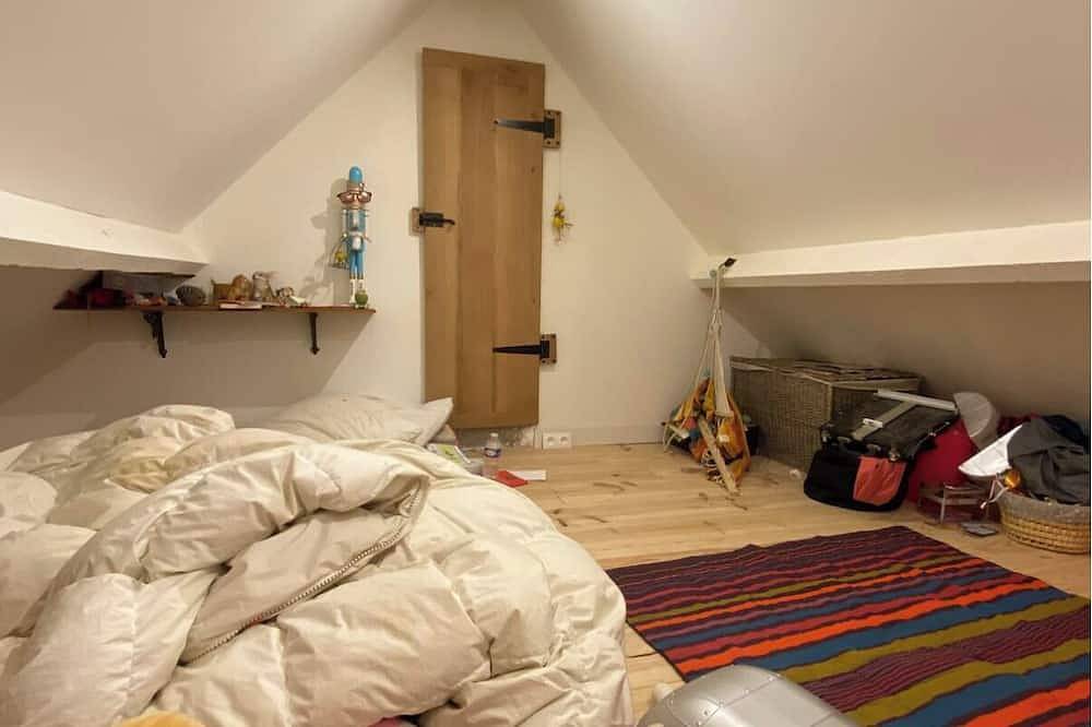 Maison d'architecte, paisible, dans la forêt de Fontainebleau et ses blocs in Samois-sur-Seine, Seine-et-Marne