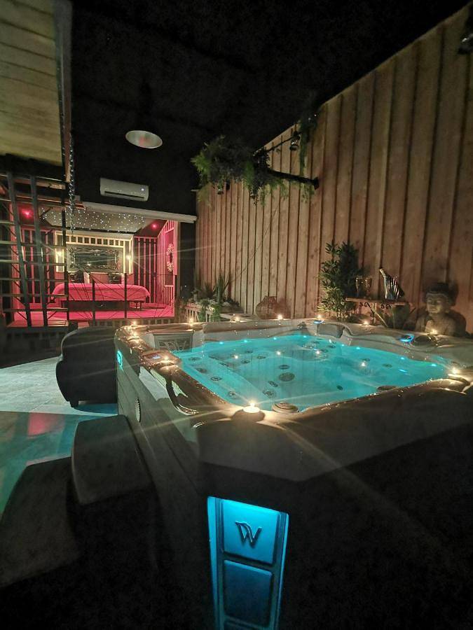 Apartamento para 2 personas, con jacuzzi y sauna en Gironde