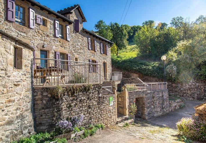 Gîte pour 5 personnes, avec Balcon ainsi que Terrasse et Vue à Les Bondons