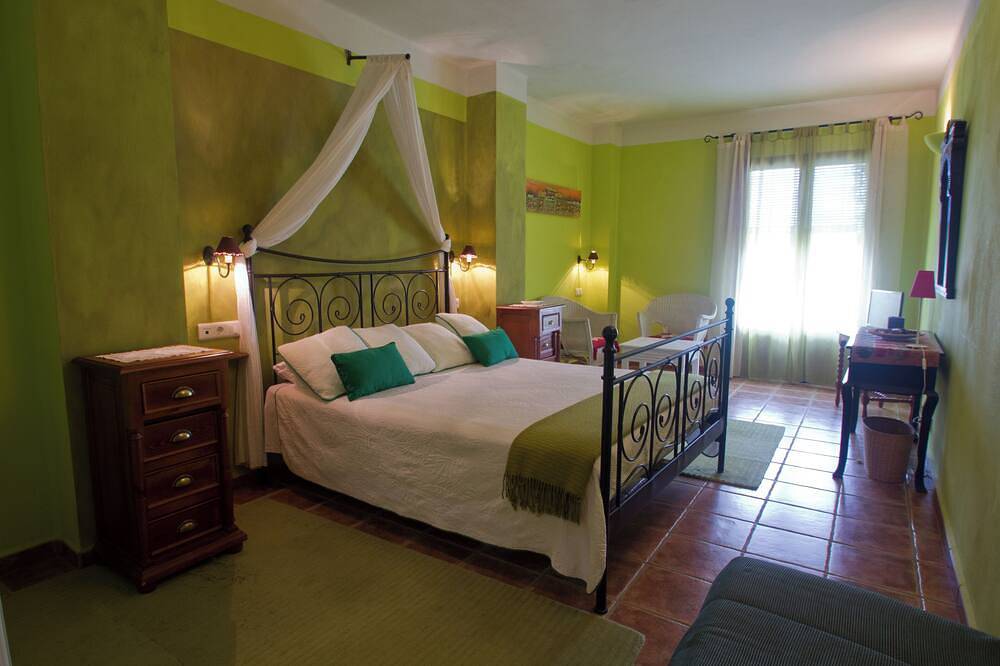 Sierra Quilama- Top 3 In Accommodations- La Alberca in San Miguel de Valero, Province de Salamanque