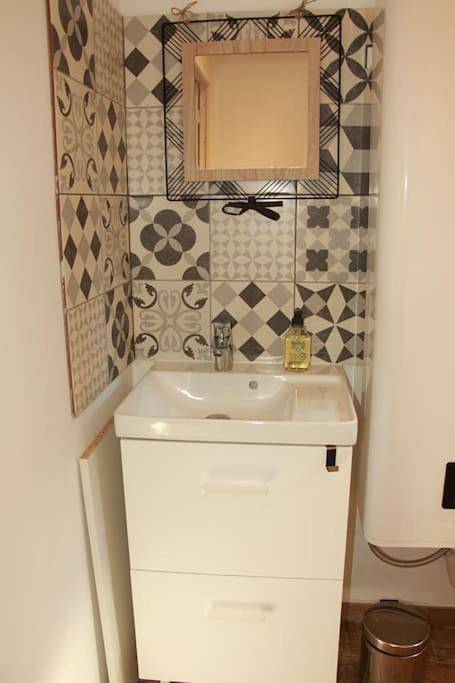 Location de vacances pour 2 personnes, avec piscine et jardin à Château-Renault - 3