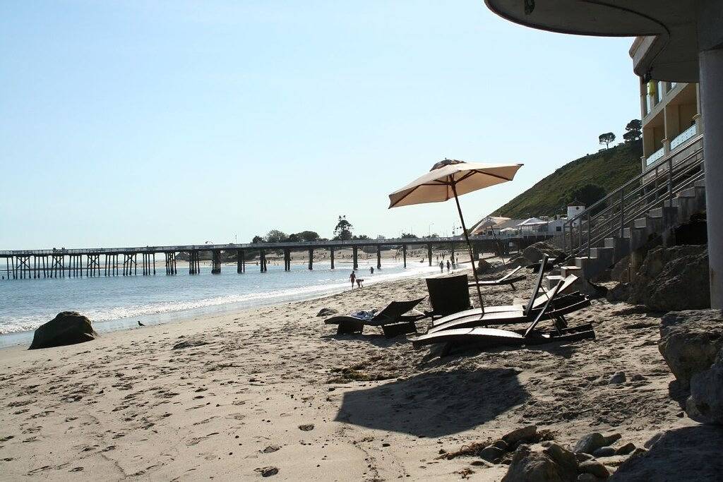 Ganze Wohnung, Luxuriöse Oceanfront Retreat auf trockenen Sand Carbon-Beach - Delphin- in Malibu Beach, Malibu