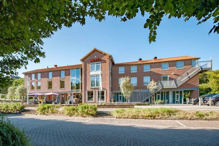 Hotel für 2 Personen, mit Terrasse und Garten in Zoutelande