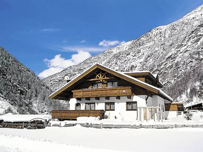 Ferienwohnung für 6 Personen, mit Balkon und Garten in Zwieselstein