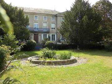 Gîte pour 2 personnes, avec terrasse et piscine à Saint-Affrique