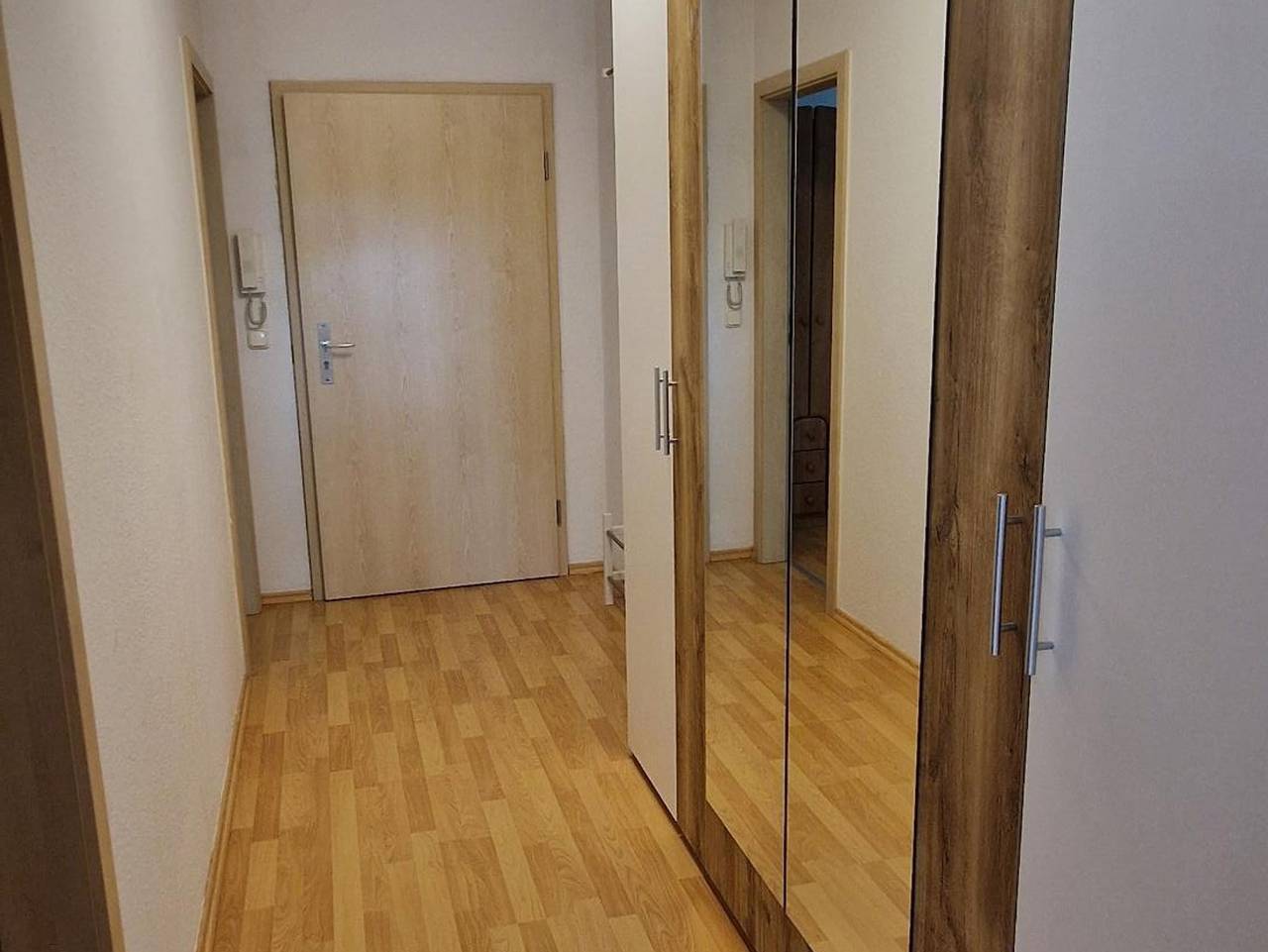 Ganze Ferienwohnung, Ferienwohnung zum Schloss - Ferienwohnung, Badewanne, Wc, 1 Schlafraum in Plauen, Chemnitz und Umgebung