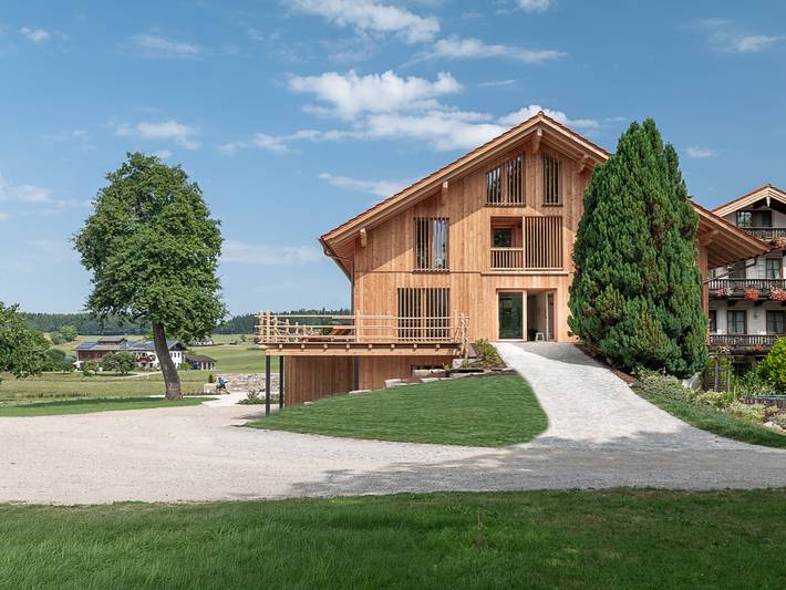 Ferienhaus für 4 Personen, mit Balkon und Balkon/Terrasse sowie Terrasse und Garten in Eggstätt
